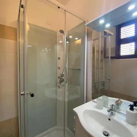 Apartment Mire Varese
