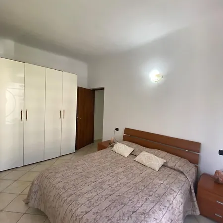Mire Apartment *
